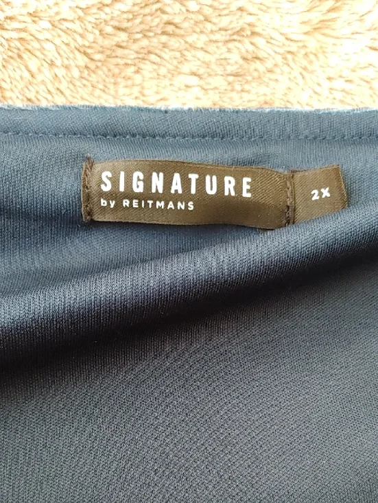 Reitmans Signature Navy Blue Knit Top - Picture 2 of 11